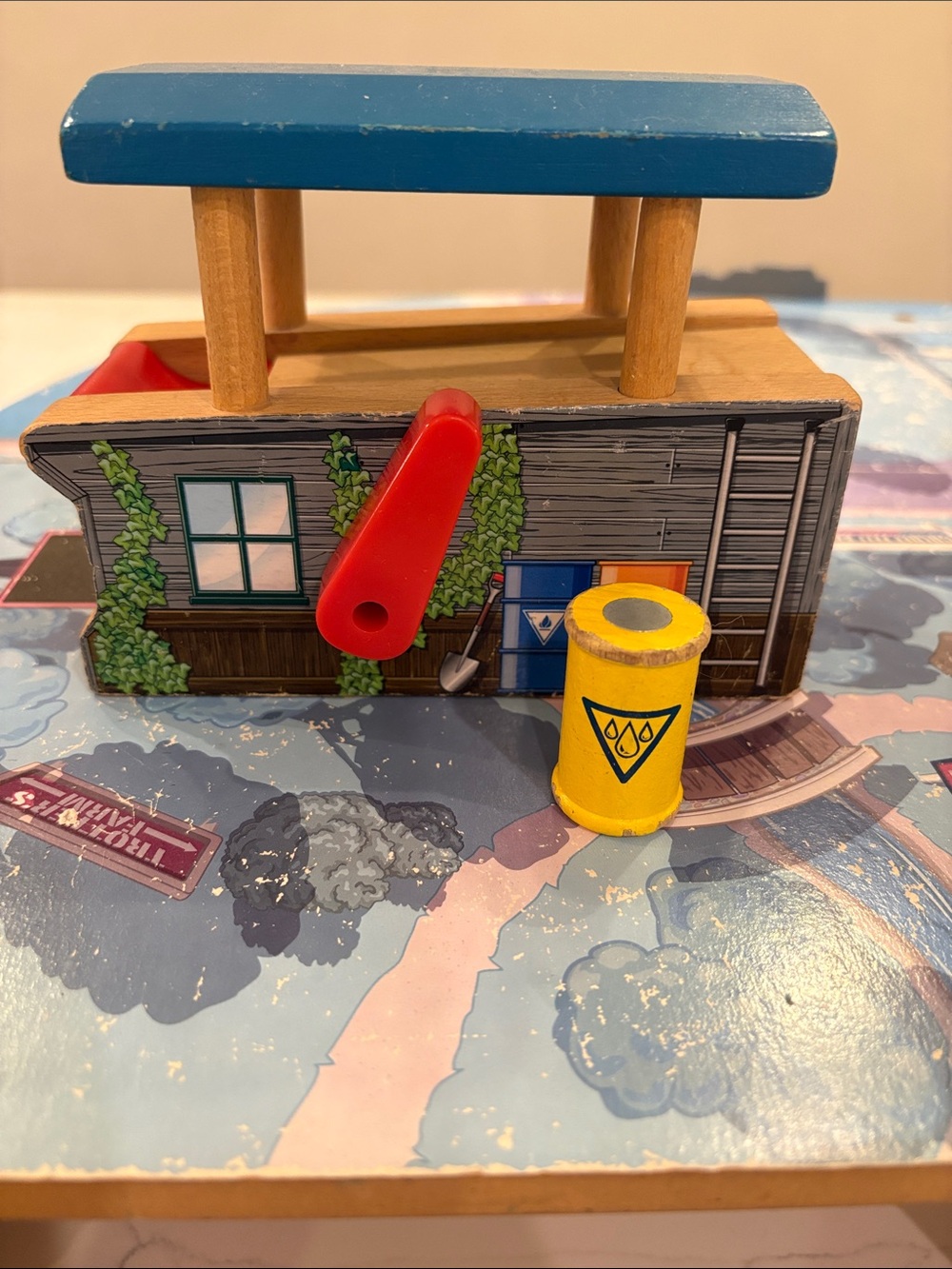 Thomas & Friends Wooden Railway Mountaintop Supply Run Set - Picture 5 of 16